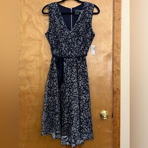 Gabby Skye Lace Floral Dress 10